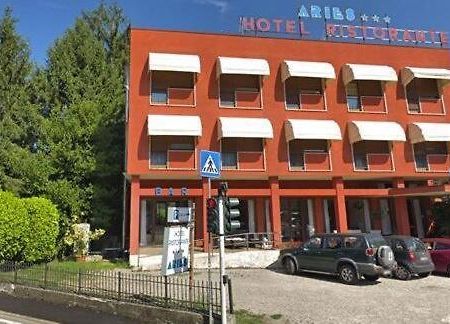 Aries Hotel Lesa Exterior photo